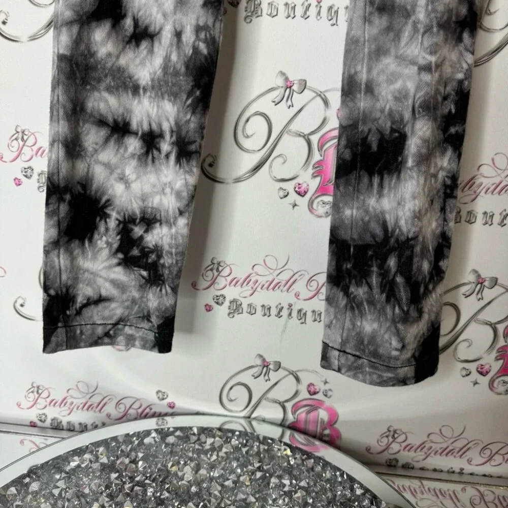 HUE pants stretchy Black and Gray Tie-Dye Skinny Jeans - Picture 5 of 7